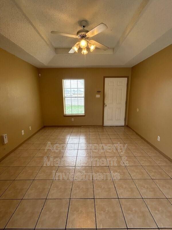 Apartment for rent at 1201 W Carmen #2, Edinburg, TX 78541