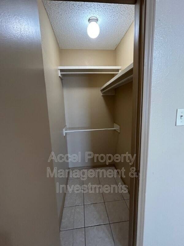 Apartment for rent at 1201 W Carmen #2, Edinburg, TX 78541