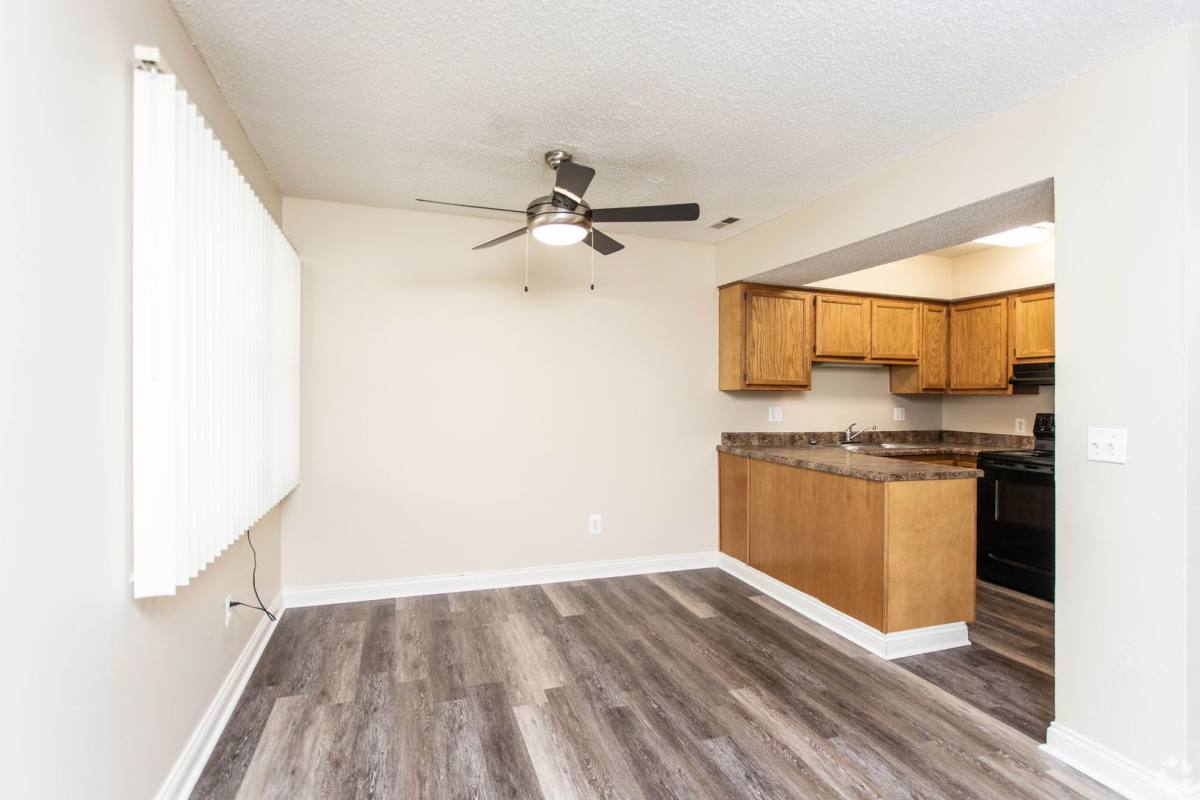 Apartment for rent at 4334 Appian Way W, Columbus, OH 43230