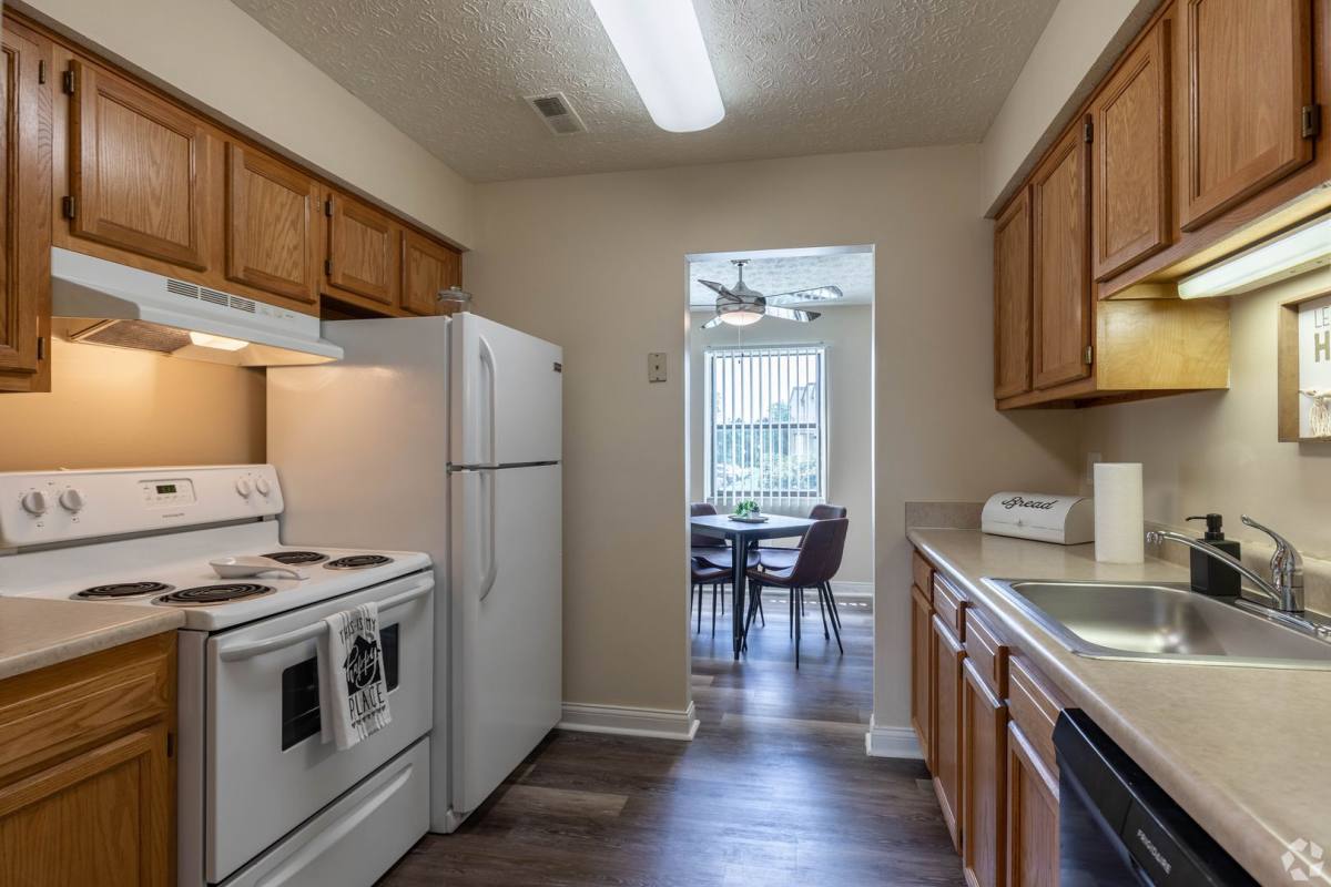 Apartment for rent at 4334 Appian Way W, Columbus, OH 43230