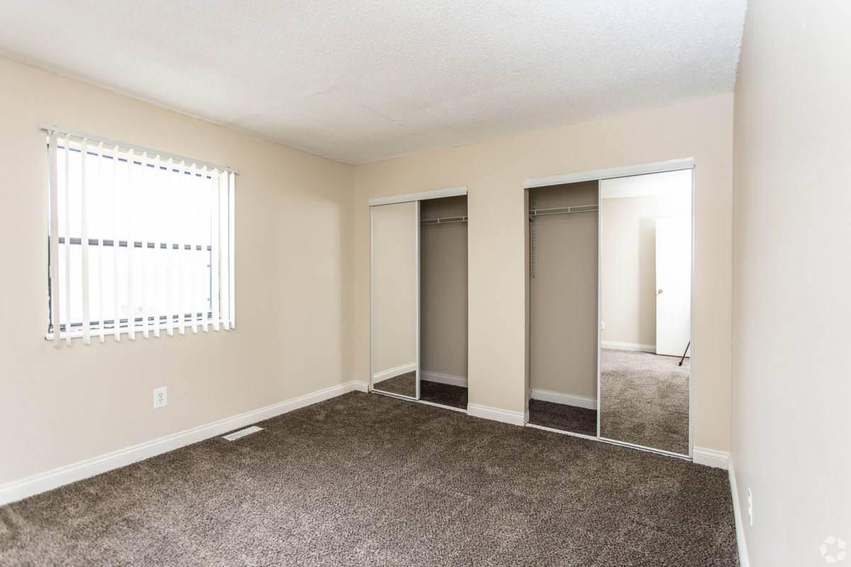 Apartment for rent at 4334 Appian Way W, Columbus, OH 43230