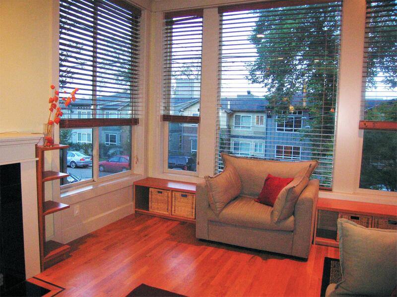 Townhouse for rent at 362 Aloha St, Seattle, WA 98109