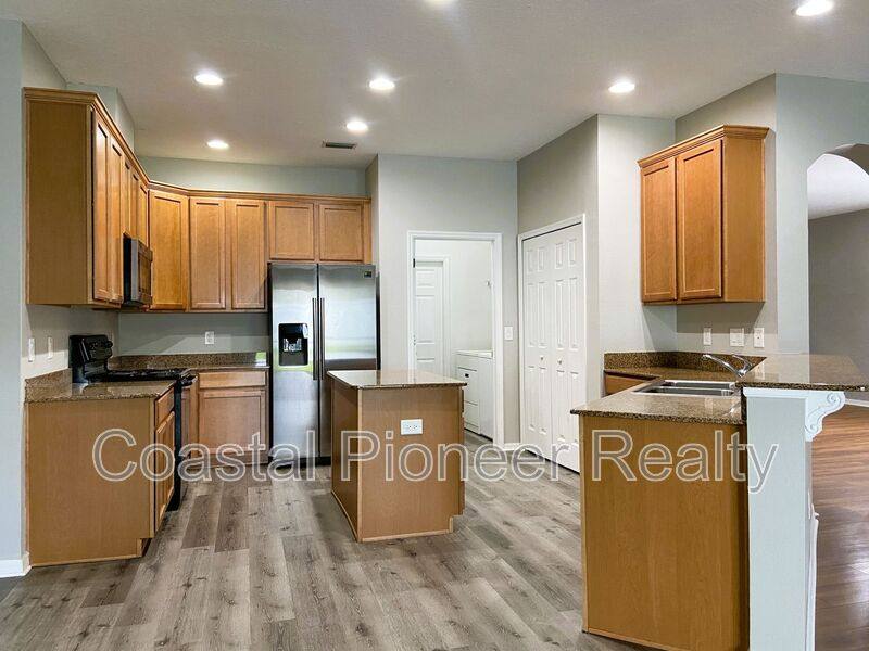 House for rent at 29832 Cedar Waxwing Dr, Wesley Chapel, FL 33545