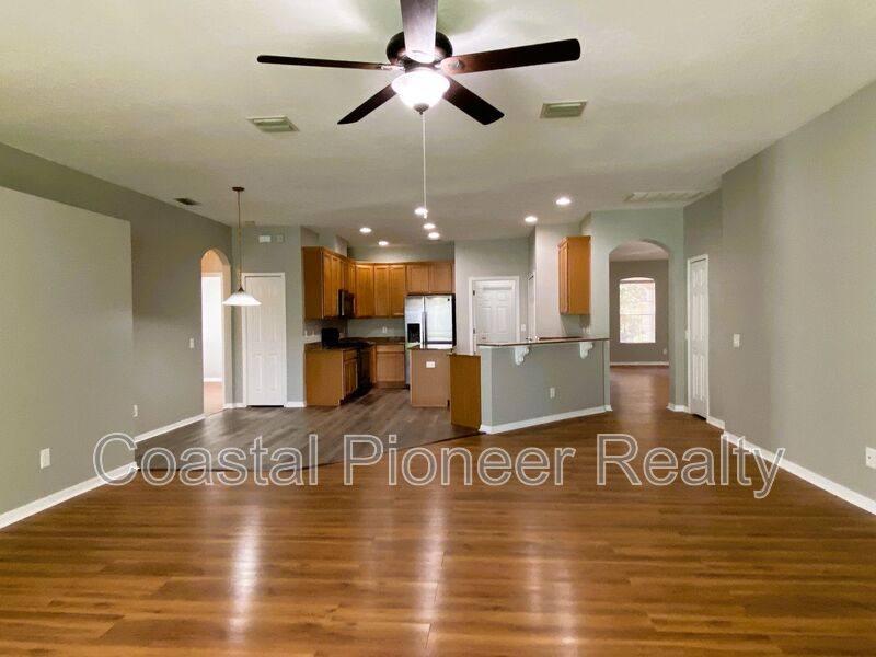 House for rent at 29832 Cedar Waxwing Dr, Wesley Chapel, FL 33545