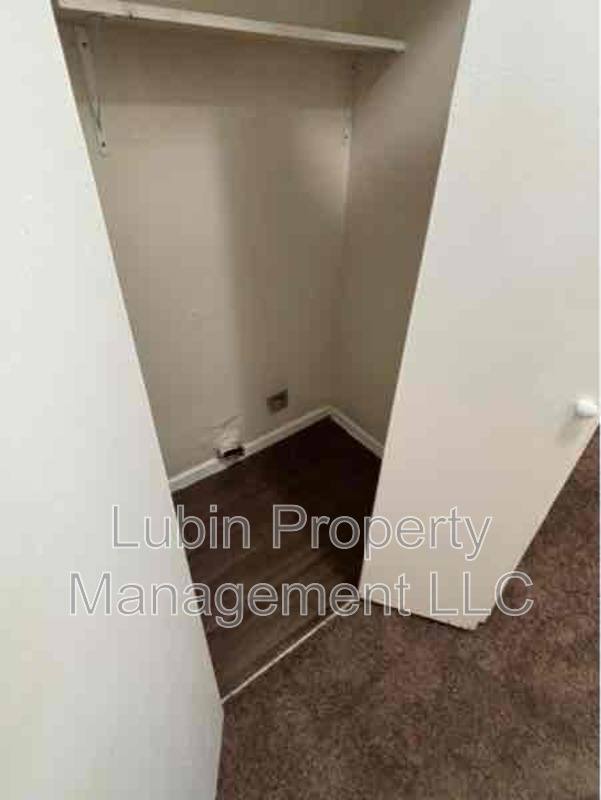 Apartment for rent at 3579 Fox Meadows Rd, Memphis, TN 38115