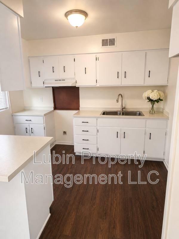 Apartment for rent at 3579 Fox Meadows Rd, Memphis, TN 38115