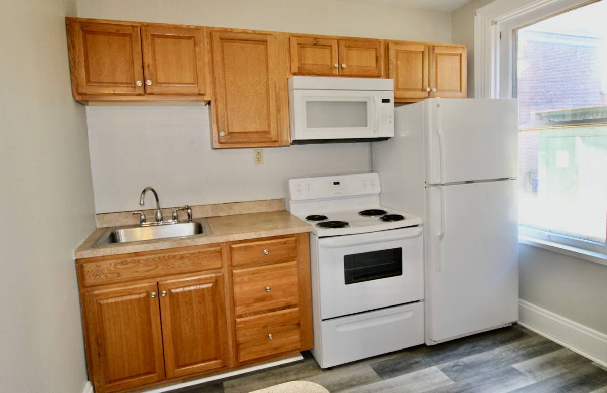 Apartment for rent at 206 Hamilton St, Harrisburg, PA 17102