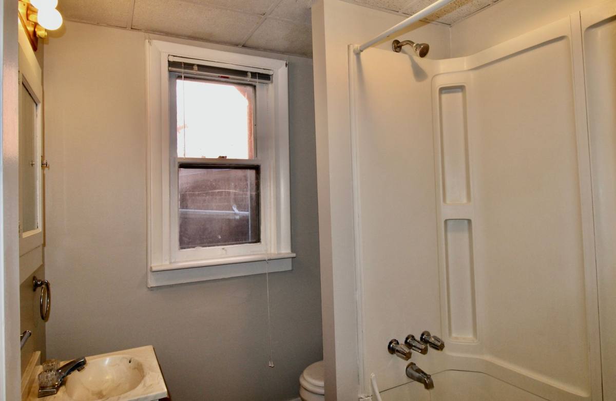Apartment for rent at 206 Hamilton St, Harrisburg, PA 17102