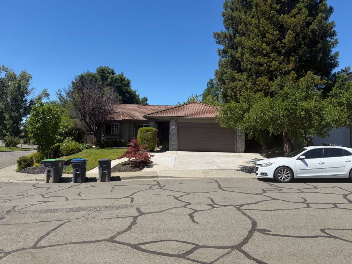 House for rent at 2461 Bay Hill Circle, Fairfield, CA 94534