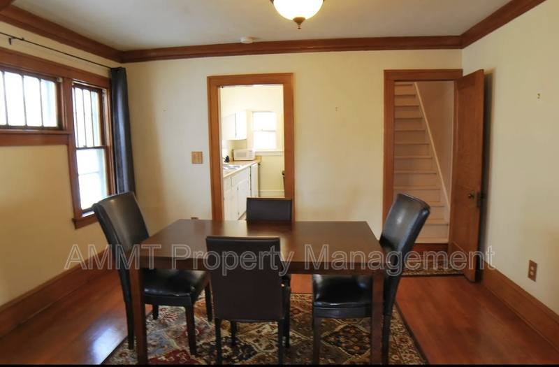 House for rent at 421 19th St NE, Cedar Rapids, IA 52402