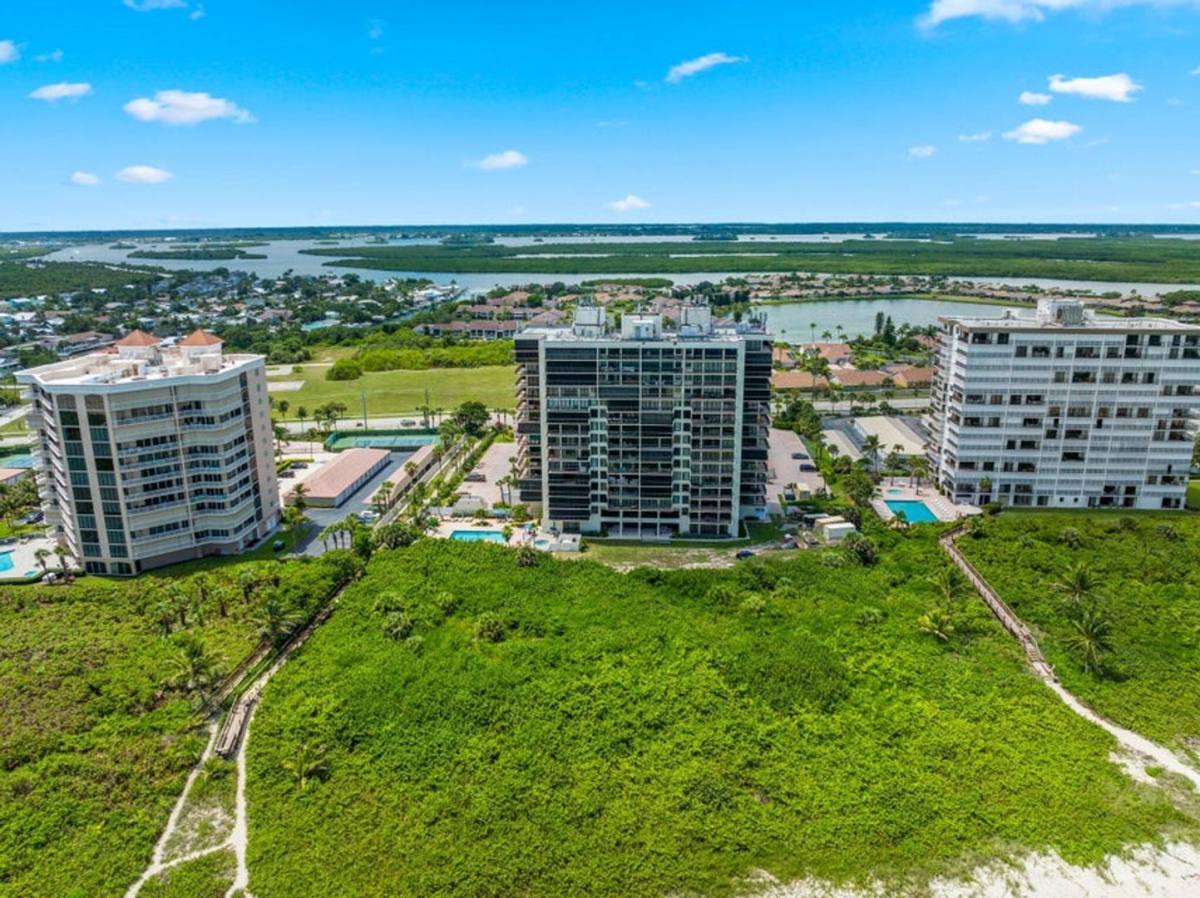 House for rent at 3101 N Highway A1a Pha4, Fort Pierce, FL 34949