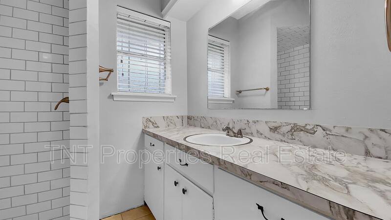 House for rent at 1103 Glade St, College Station, TX 77840