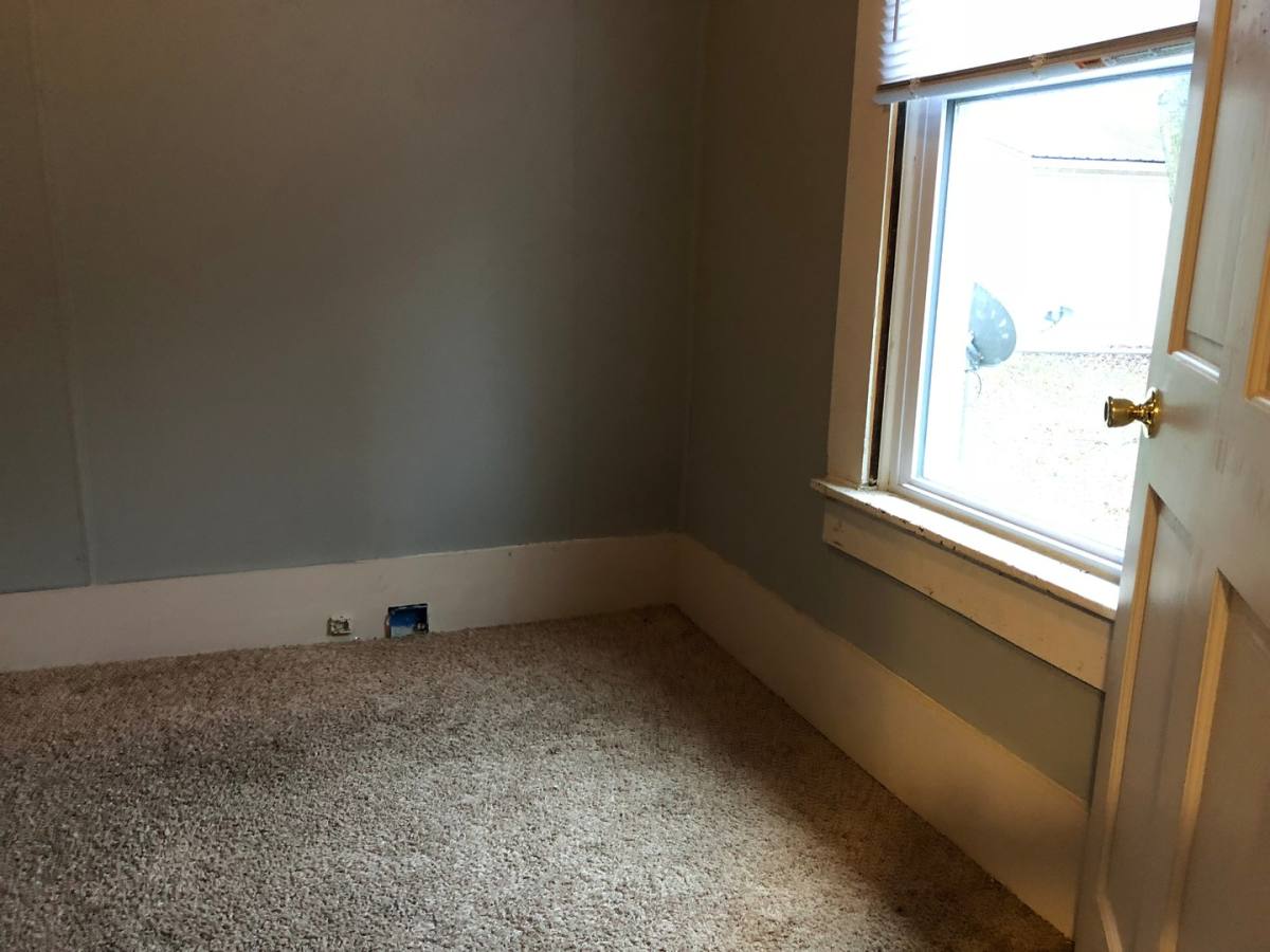 House for rent at 230 Polk St, Waterloo, IA 50703