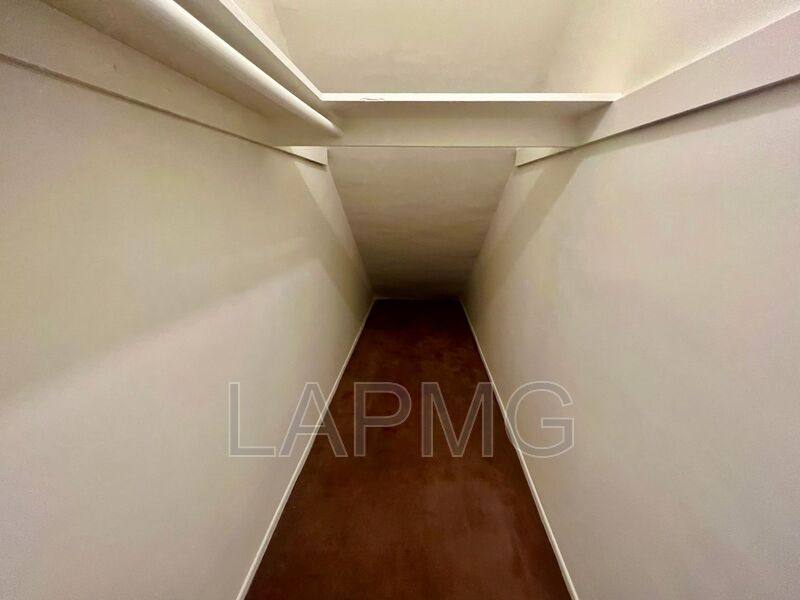 Apartment for rent at 8130 Norton Ave #6, Los Angeles, CA 90046