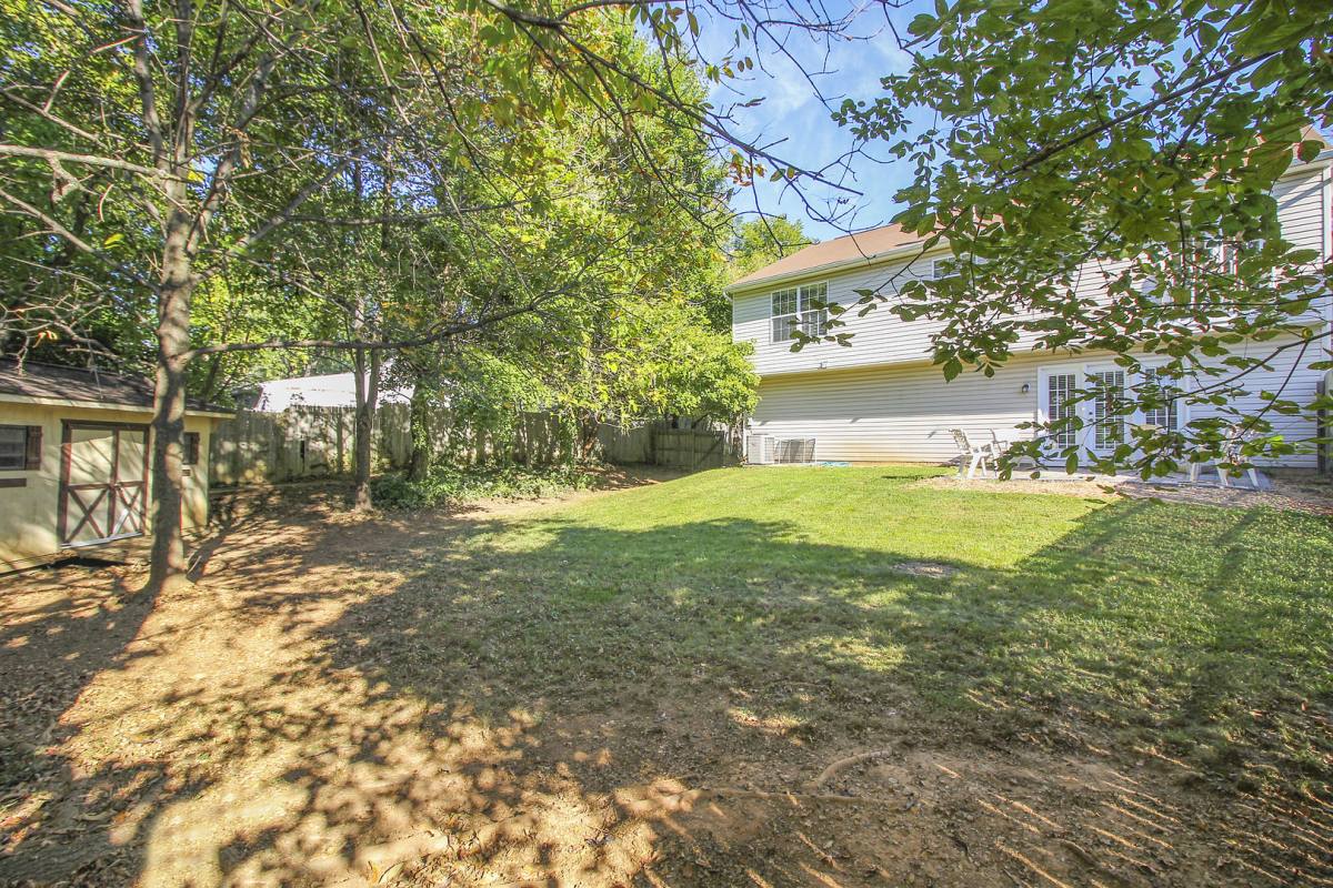 House for rent at 102 W Deer Park Rd, Gaithersburg, MD 20877