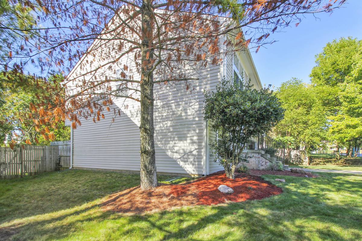 House for rent at 102 W Deer Park Rd, Gaithersburg, MD 20877