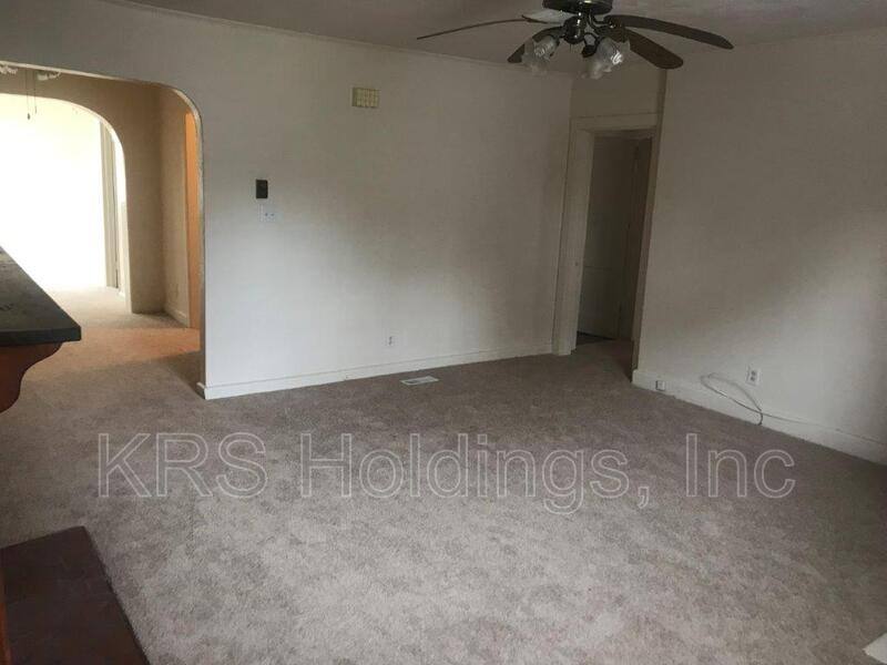 Apartment for rent at 211 Maycox Ave #B, Norfolk, VA 23505