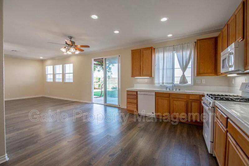 House for rent at 37400 Queen Anne Place, Palmdale, CA 93551
