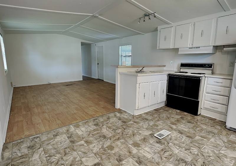 House for rent at 804 Weeping Willow Ave, Lady Lake, FL 32159