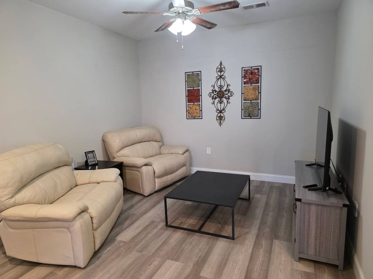 Apartment for rent at 2212 Hickory St, Bowling Green, KY 42101