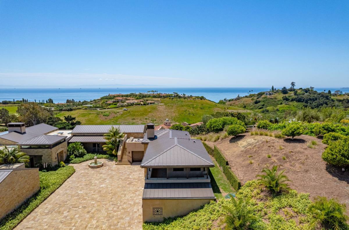House for rent at 2700 Vista Oceano Lane, Summerland, CA 93067