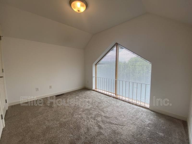 Townhouse for rent at 210 E Withers Rd #206, Wytheville, VA 24382