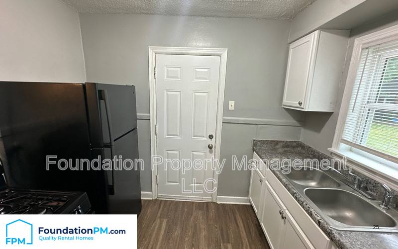 House for rent at 1411 Semmes St, Memphis, TN 38114