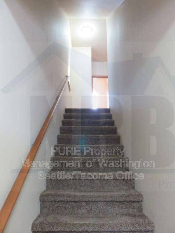Townhouse for rent at 8015 Pacific Ave #20, Tacoma, WA 98408