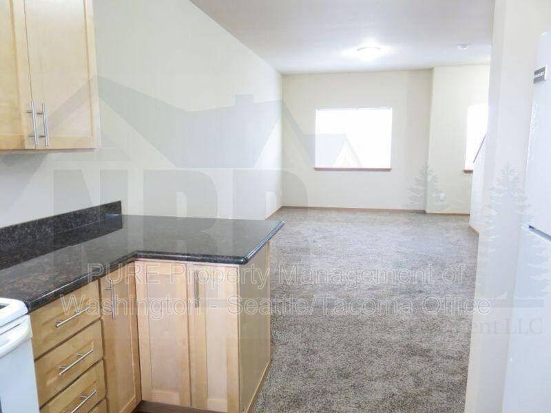 Townhouse for rent at 8015 Pacific Ave #20, Tacoma, WA 98408