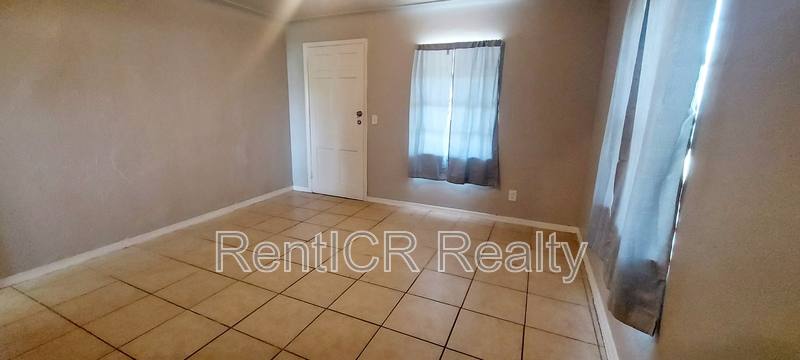 Apartment for rent at 1771 15th Ave S #1 2, Saint Petersburg, FL 33712