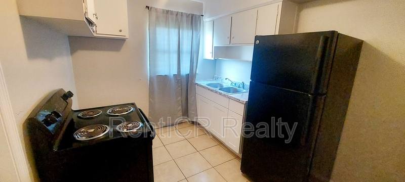Apartment for rent at 1771 15th Ave S #1 2, Saint Petersburg, FL 33712