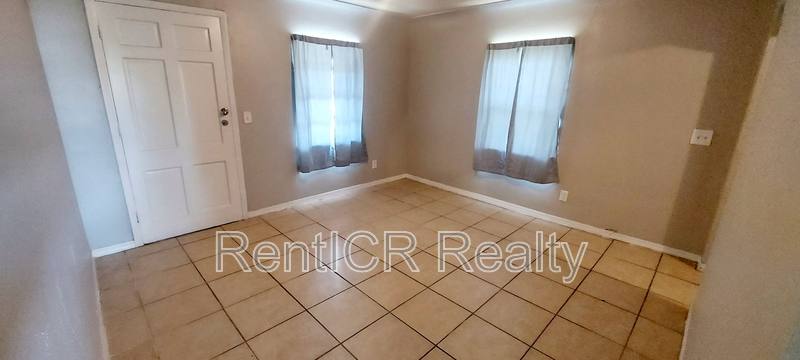 Apartment for rent at 1771 15th Ave S #1 2, Saint Petersburg, FL 33712