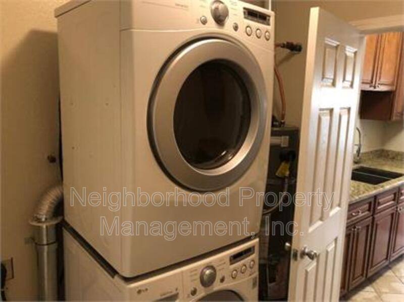 Apartment for rent at 236 N Glenn Ave, Fresno, CA 93701