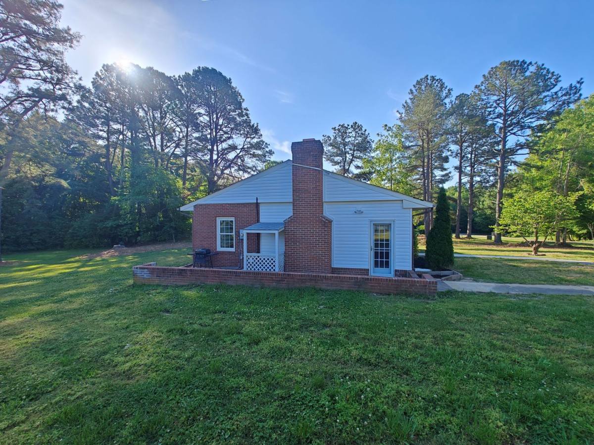House for rent at 9511 Harris St, Amelia Court House, VA 23002