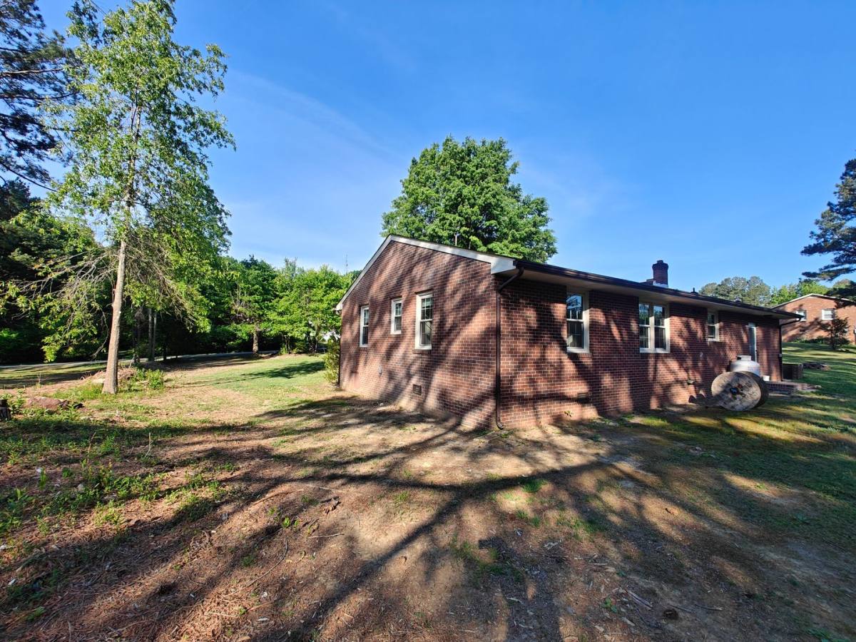 House for rent at 9511 Harris St, Amelia Court House, VA 23002