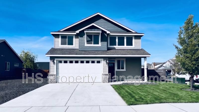 House for rent at 9801 Silverbright Dr, Pasco, WA 99301