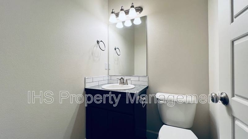 House for rent at 9801 Silverbright Dr, Pasco, WA 99301