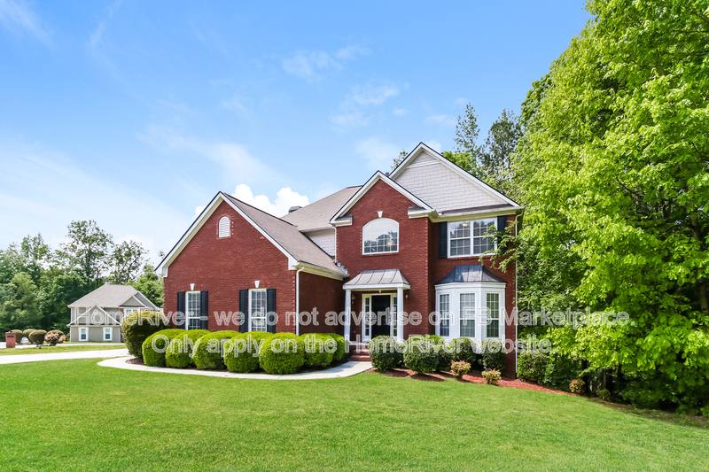 House for rent at 10 S Links Dr, Covington, GA 30014
