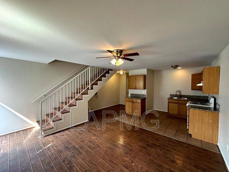 Townhouse for rent at 4826 Mascot St #4, Los Angeles, CA 90019