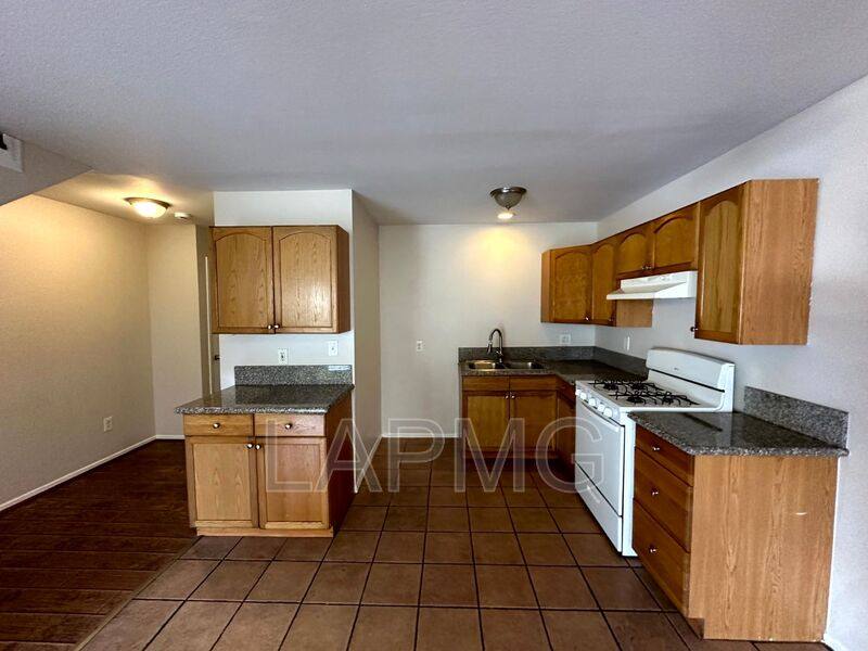 Townhouse for rent at 4826 Mascot St #4, Los Angeles, CA 90019