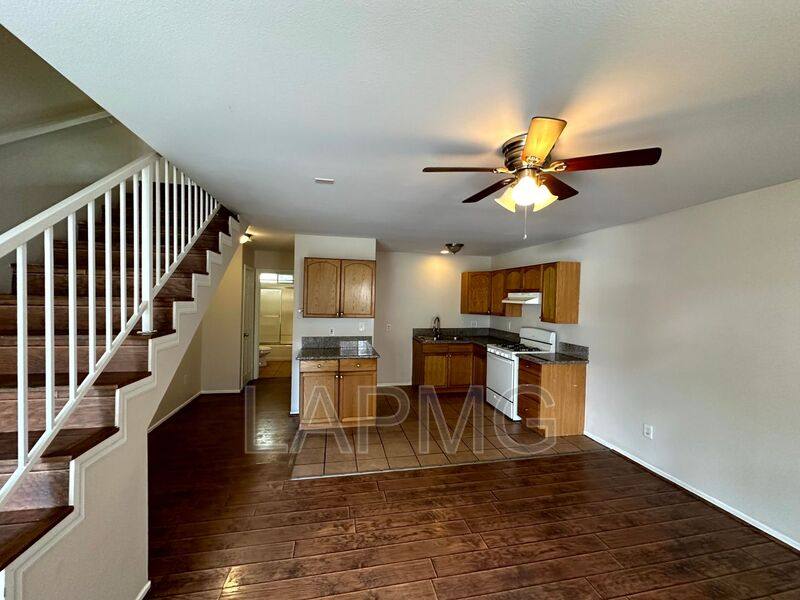 Townhouse for rent at 4826 Mascot St #4, Los Angeles, CA 90019
