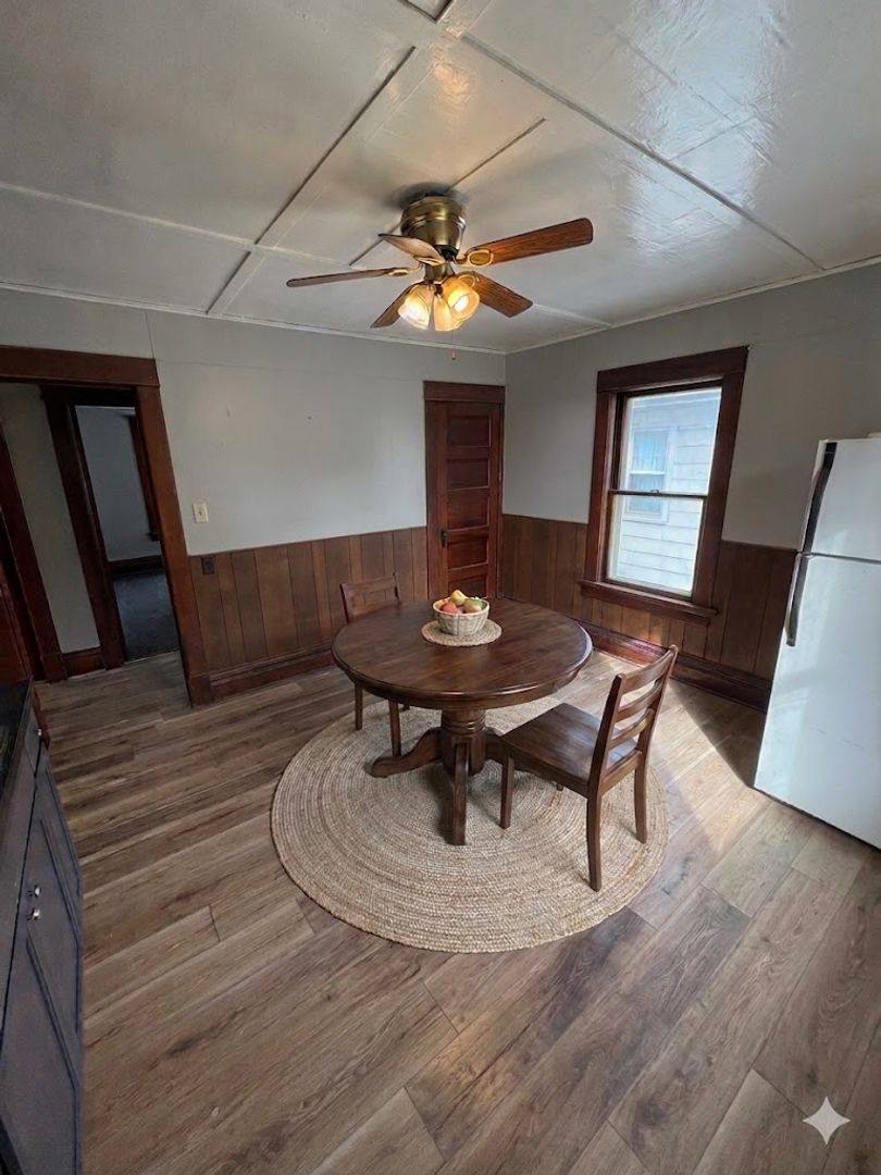 Apartment for rent at 706 S St, Waterloo, IA 50701
