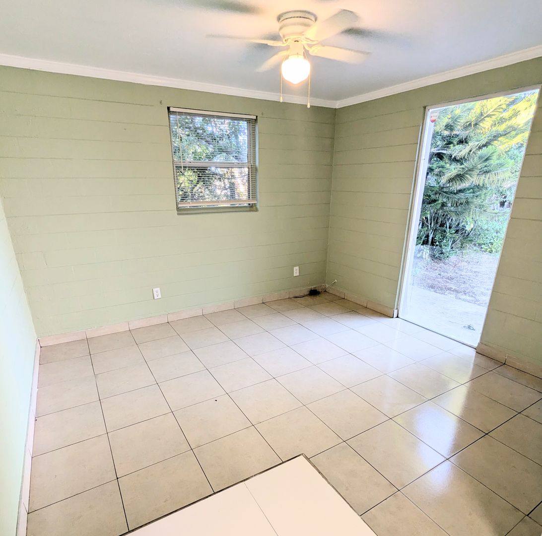 House for rent at 1013 Lewis Dr, Daytona Beach, FL 32117