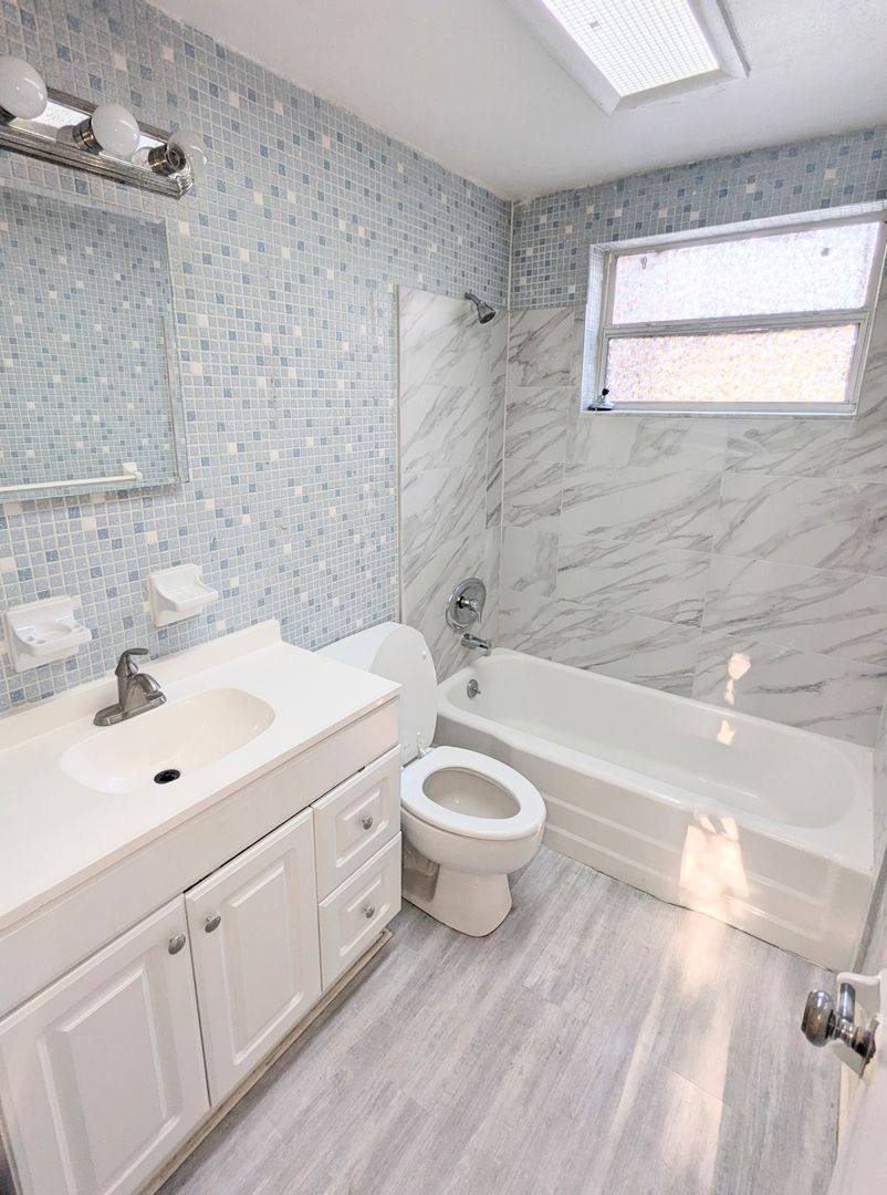 House for rent at 1013 Lewis Dr, Daytona Beach, FL 32117