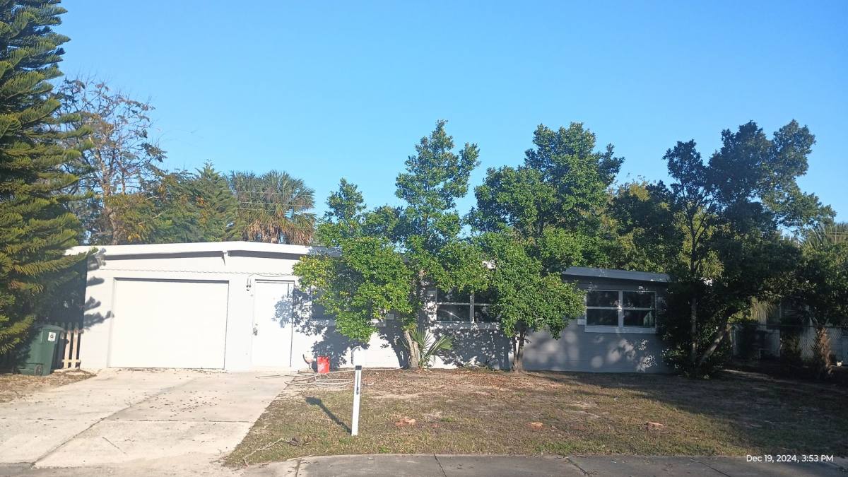 House for rent at 1013 Lewis Dr, Daytona Beach, FL 32117