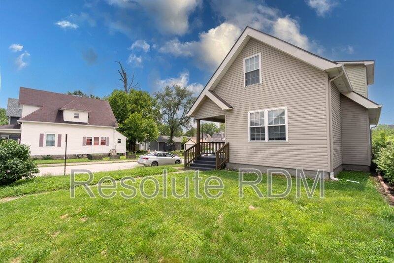 House for rent at 743 Cottage Ave, Indianapolis, IN 46203