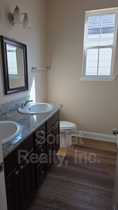 Apartment for rent at 3931 Hamilton St, New Orleans, LA 70118