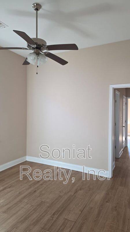Apartment for rent at 3931 Hamilton St, New Orleans, LA 70118