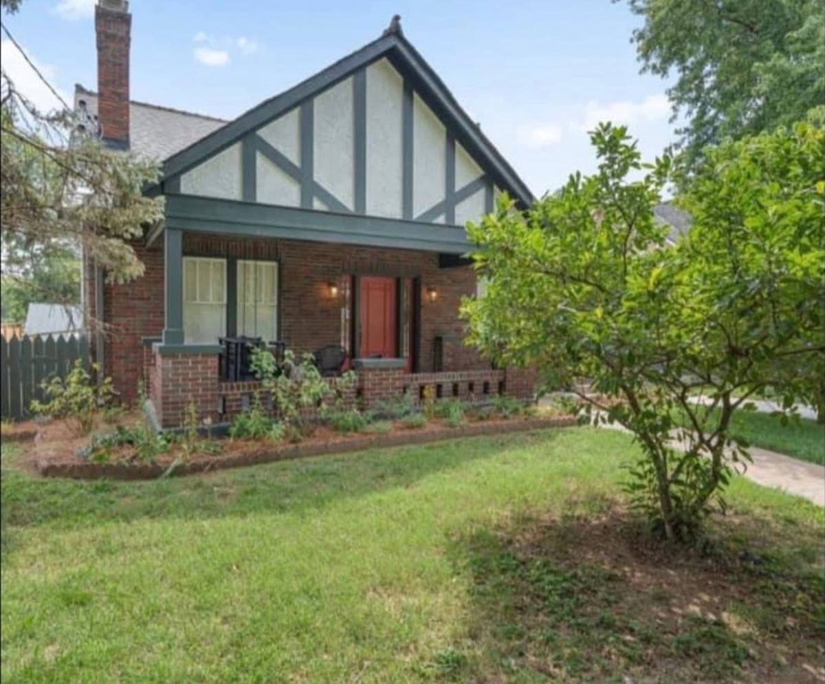 Apartment for rent at 1002 Fairwin Ave, Nashville, TN 37216