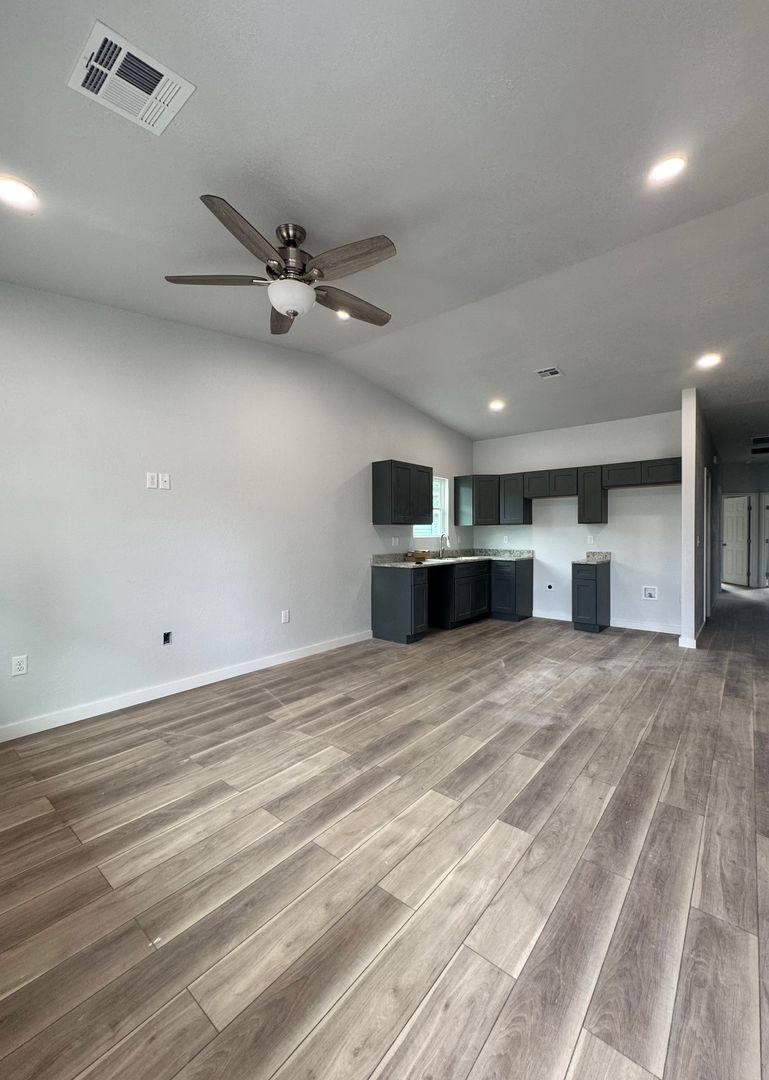 Apartment for rent at 6308 N Boulder Ave W, Tulsa, OK 74126